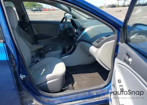 2016 Hyundai Accent Se z USA, uszkodzony, nr VIN KMHCT4AEXGU062588